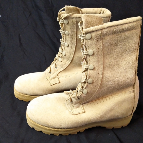 NWOT Army boots - Picture 4 of 6